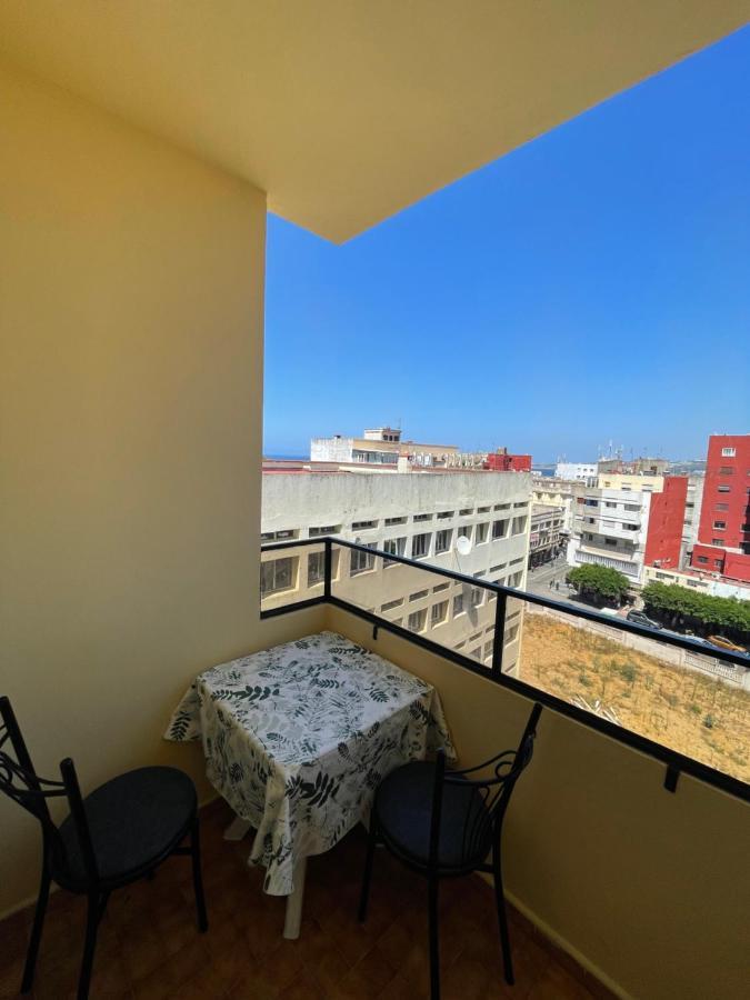 Appartement Centre-Ville Avec Piscine Pour Enfants Tanger Exterior foto